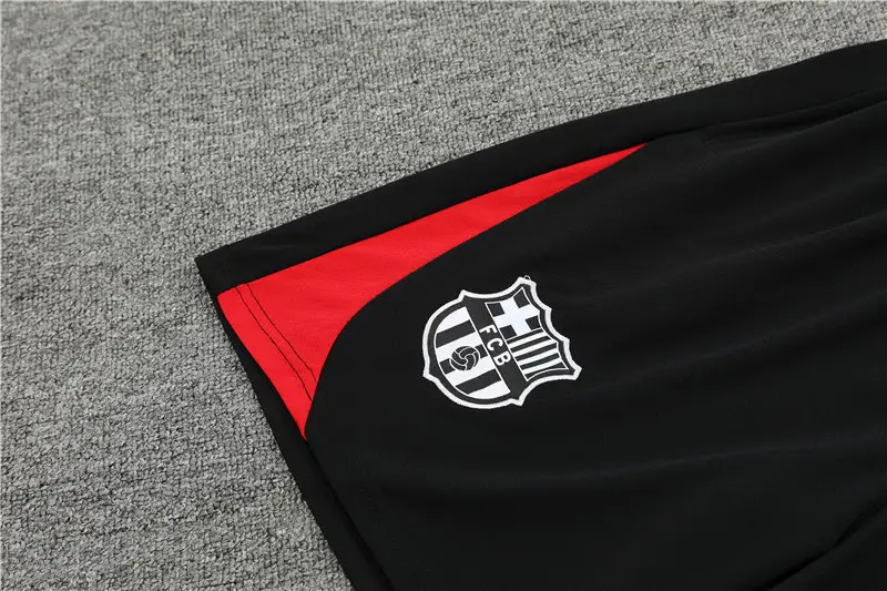 ⁦طقم تدريبات برشلونة 2024/25⁩ - الصورة ⁦9⁩