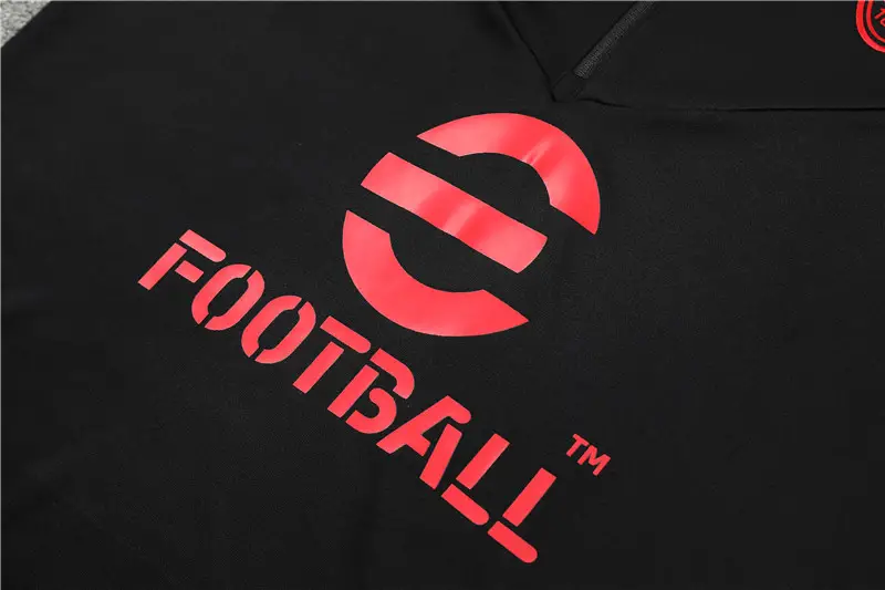 إي سي ميلان - الصورة 2