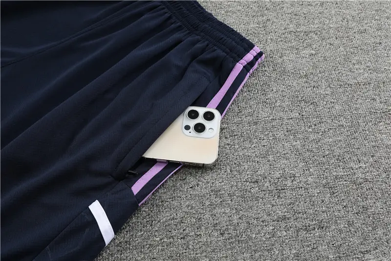 طقم لباس فريق ريال مدريد - الصورة 6