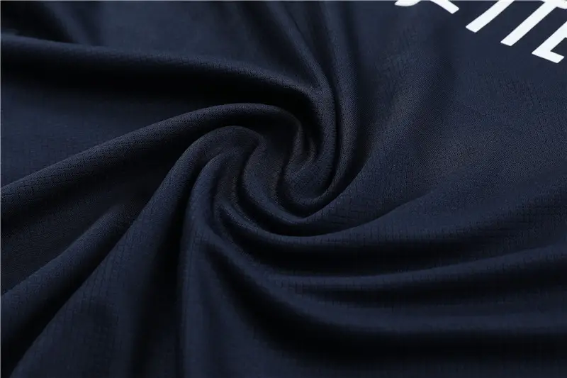 طقم لباس فريق ريال مدريد - الصورة 5